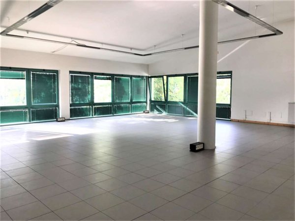 ufficio in affitto a Lucca in zona zona San Marco