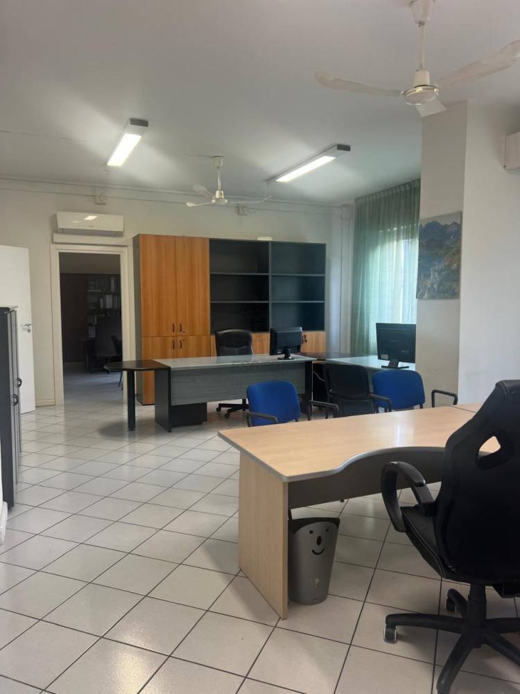ufficio in affitto a Lucca in zona Centro Città