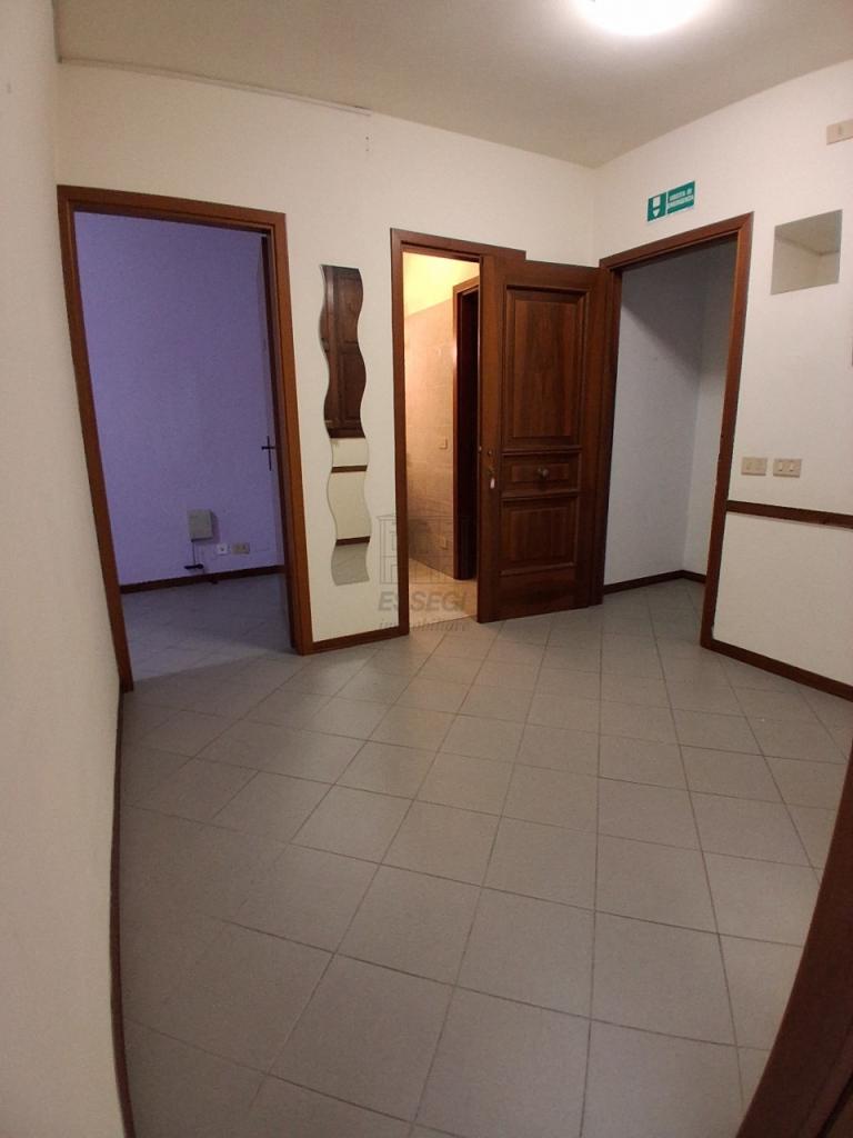 ufficio in affitto a Lucca in zona Sant'Anna