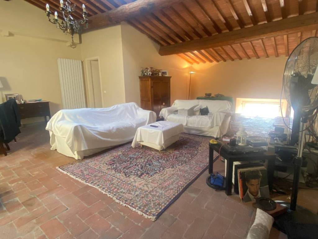 appartamento in affitto a Lucca in zona Centro Città