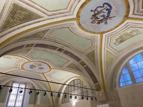 negozio in affitto a Lucca in zona Centro Città