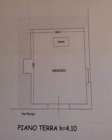 negozio in affitto a Lucca in zona Centro Città