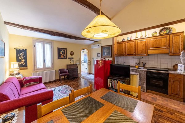 appartamento in affitto a Lucca in zona Centro Città