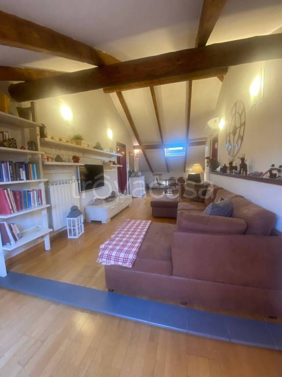 appartamento in affitto a Lucca in zona zona Arancio