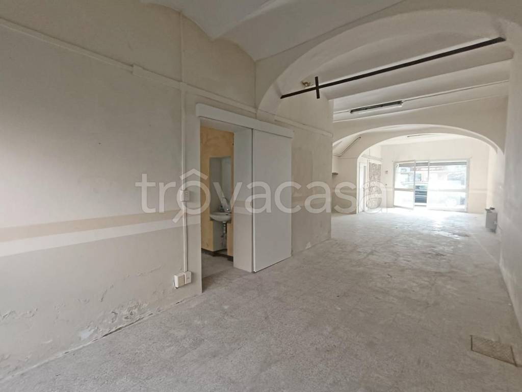 negozio in affitto a Lucca in zona zona San Vito