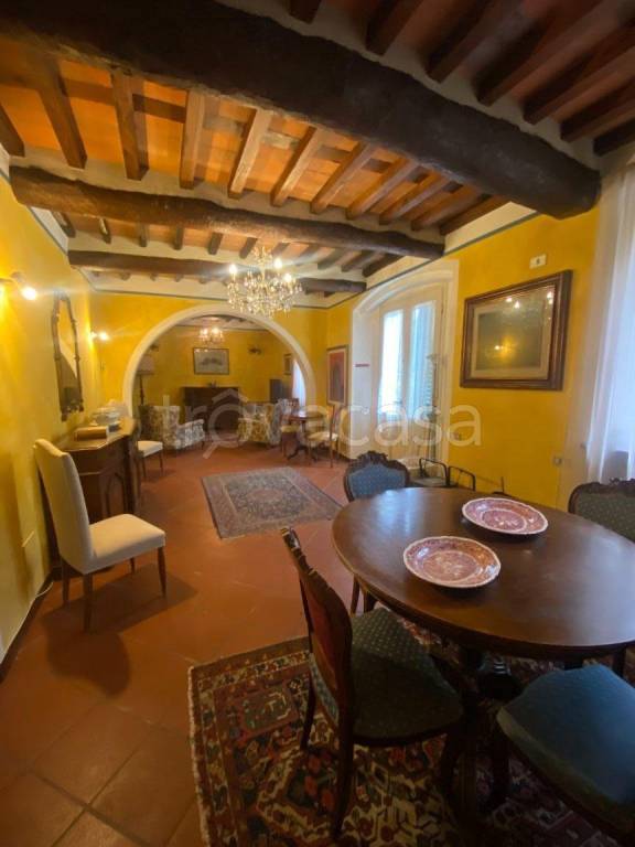 casa indipendente in affitto a Lucca in zona Montuolo
