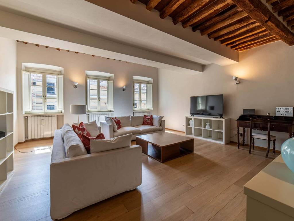 appartamento in affitto a Lucca in zona Centro Città