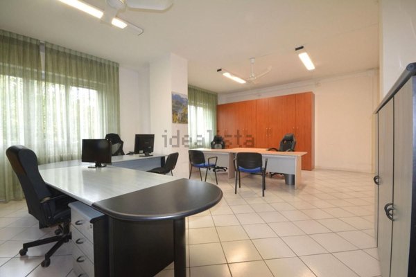 ufficio in affitto a Lucca in zona zona Arancio