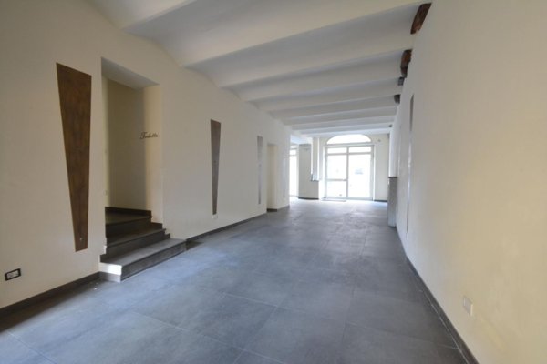 locale commerciale in affitto a Lucca in zona Centro Città