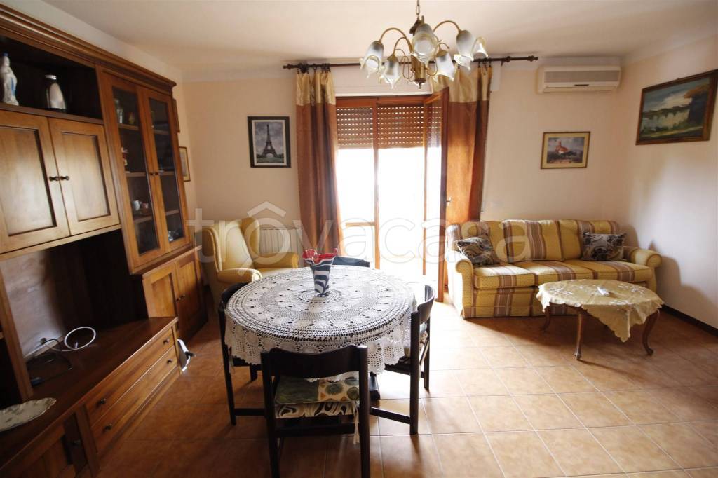 appartamento in affitto a Lucca in zona Pontetetto