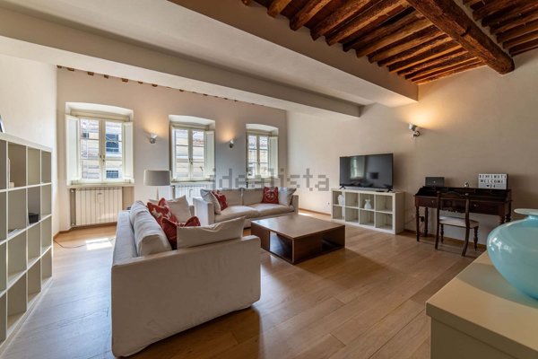 appartamento in affitto a Lucca in zona Centro Città