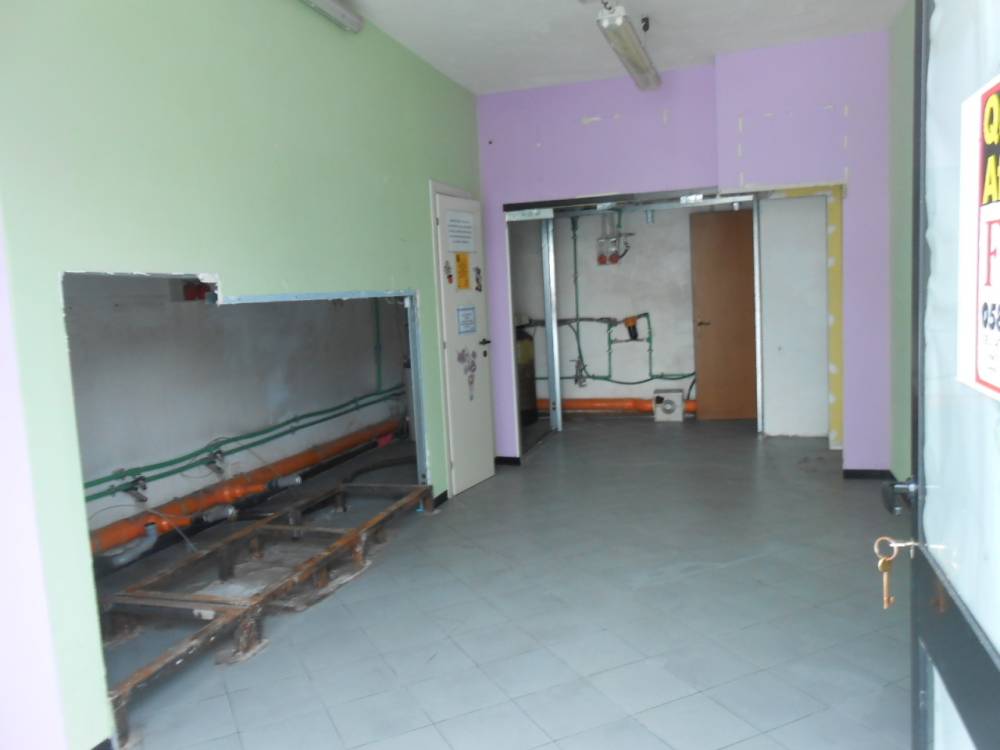 locale commerciale in affitto a Lucca in zona Sant'Anna