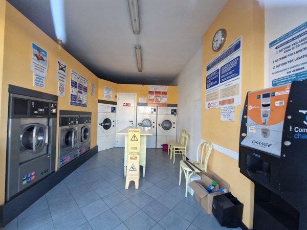 locale commerciale in affitto a Lucca in zona Sant'Anna