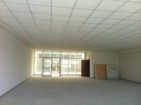 locale commerciale in affitto a Lucca in zona zona Sorbano