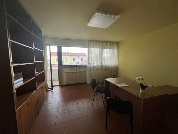 ufficio in affitto a Lucca in zona zona Arancio