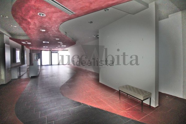 ufficio in affitto a Lucca in zona zona Arancio