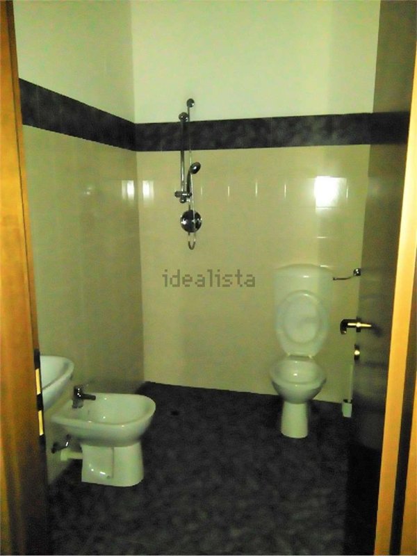 ufficio in affitto a Lucca in zona zona San Vito