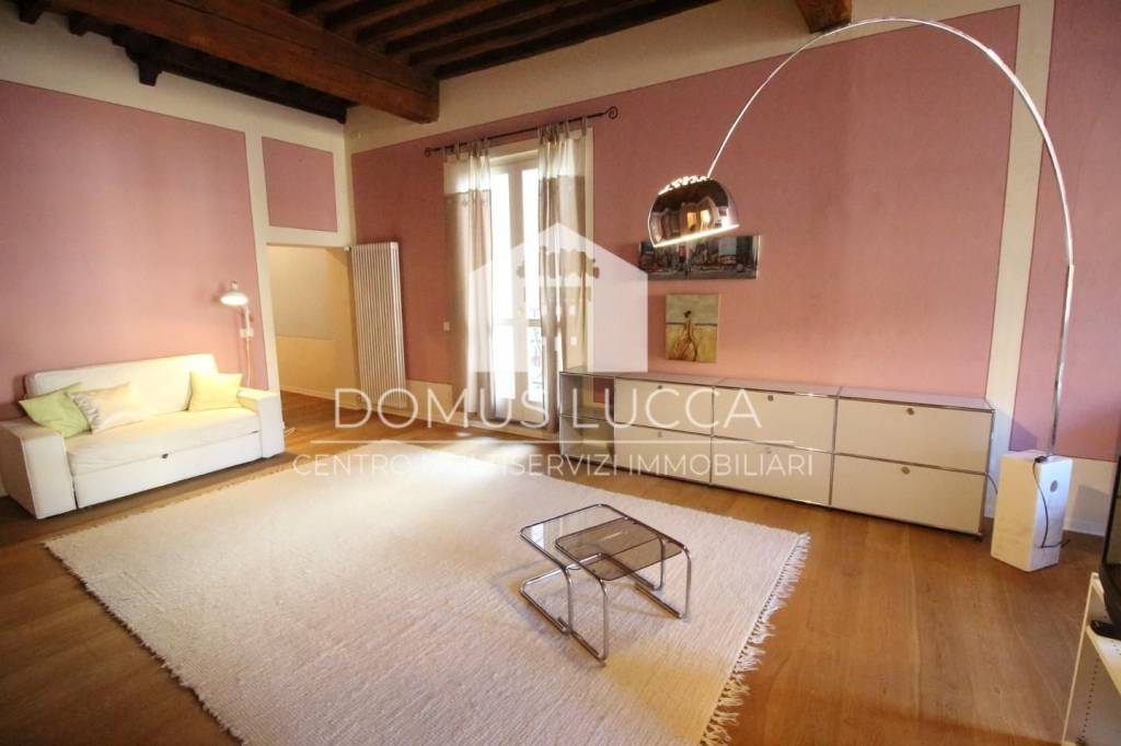 appartamento in affitto a Lucca in zona Centro Città