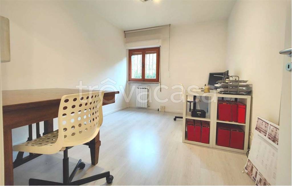 ufficio in affitto a Lucca in zona zona Arancio