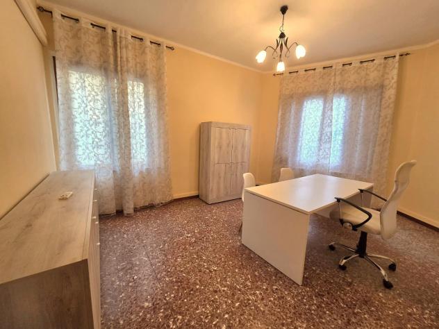 ufficio in affitto a Lucca in zona zona Arancio