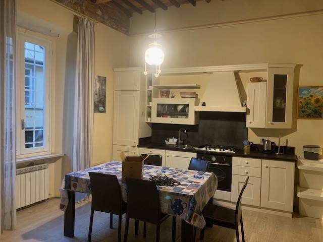 appartamento in affitto a Lucca in zona Centro Città