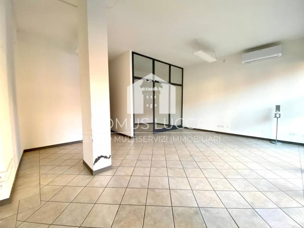 negozio in affitto a Lucca in zona zona San Marco