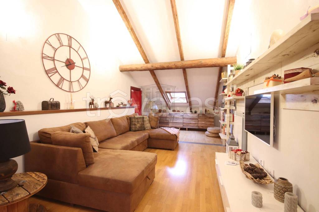 appartamento in affitto a Lucca in zona Centro Città