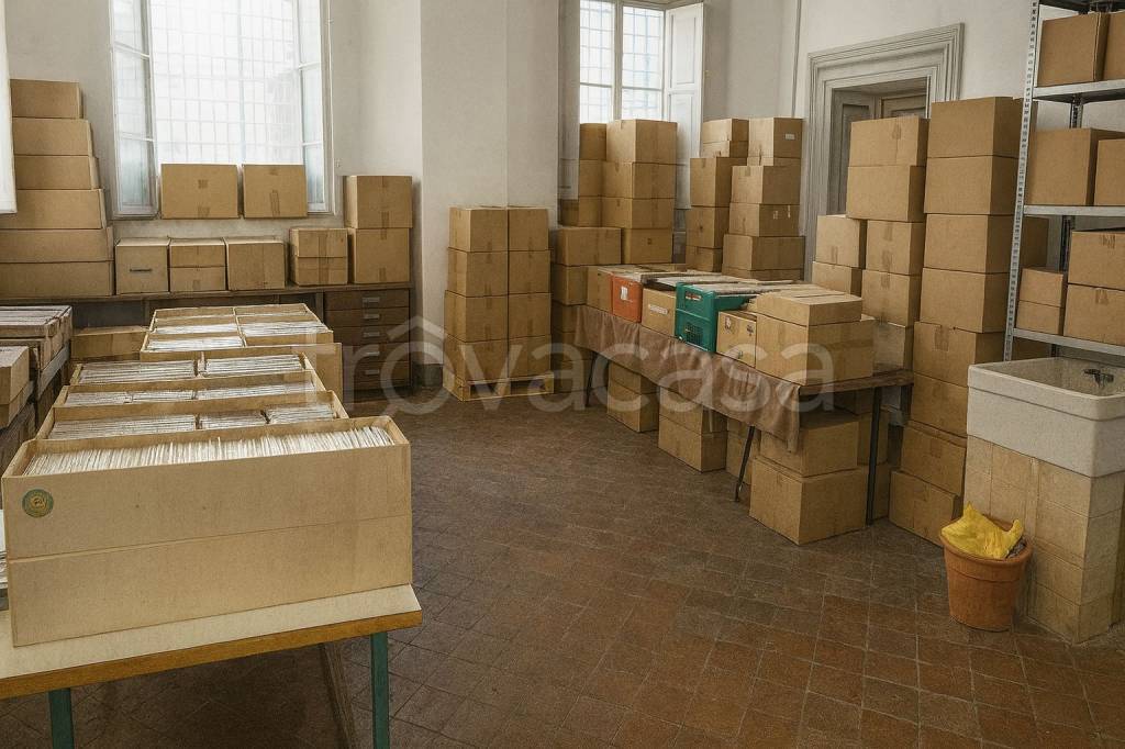 negozio in affitto a Lucca in zona Centro Città