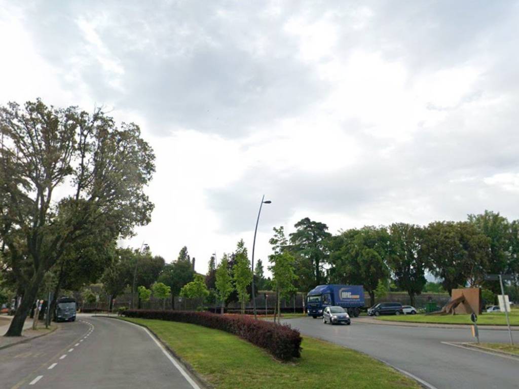 casa indipendente in affitto a Lucca in zona Nave