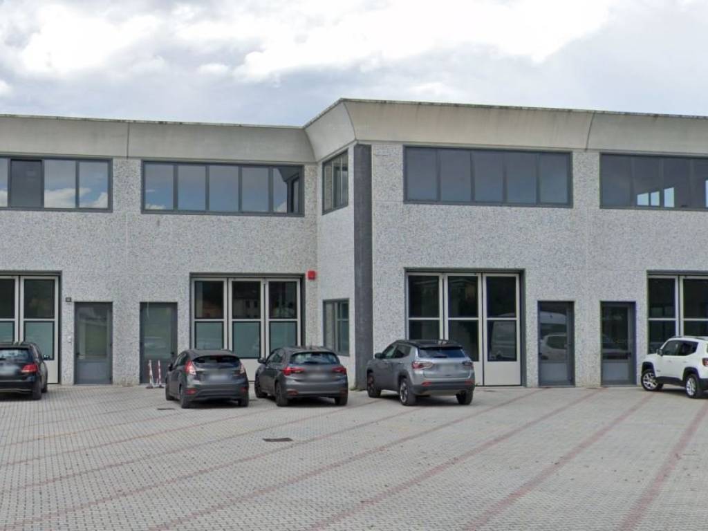 locale commerciale in affitto a Lucca in zona zona San Vito