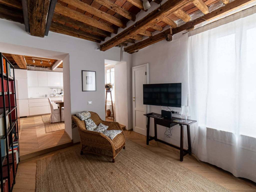 appartamento in affitto a Lucca in zona Centro Città