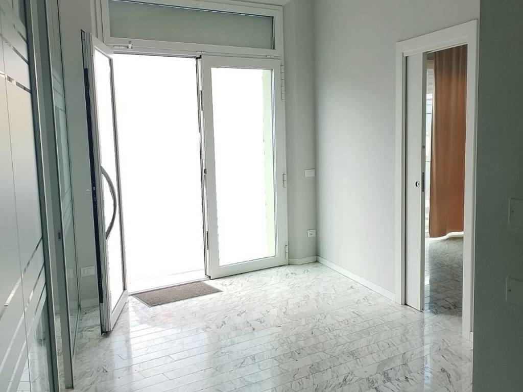 negozio in affitto a Lucca in zona zona San Vito