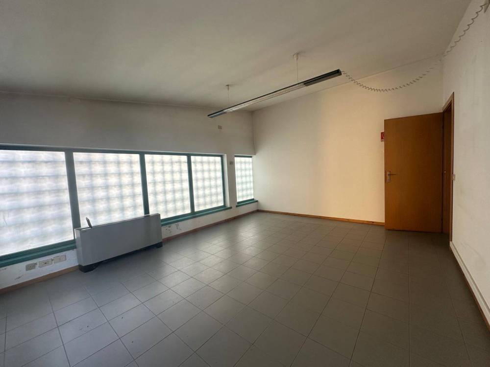 ufficio in affitto a Lucca in zona zona San Marco