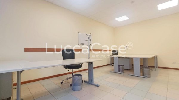 ufficio in affitto a Lucca in zona Sant'Anna