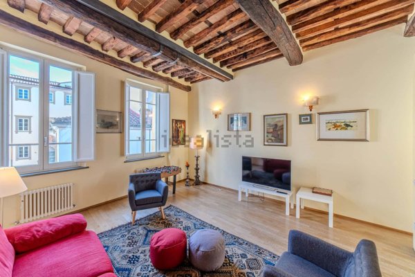 appartamento in affitto a Lucca in zona Centro Città