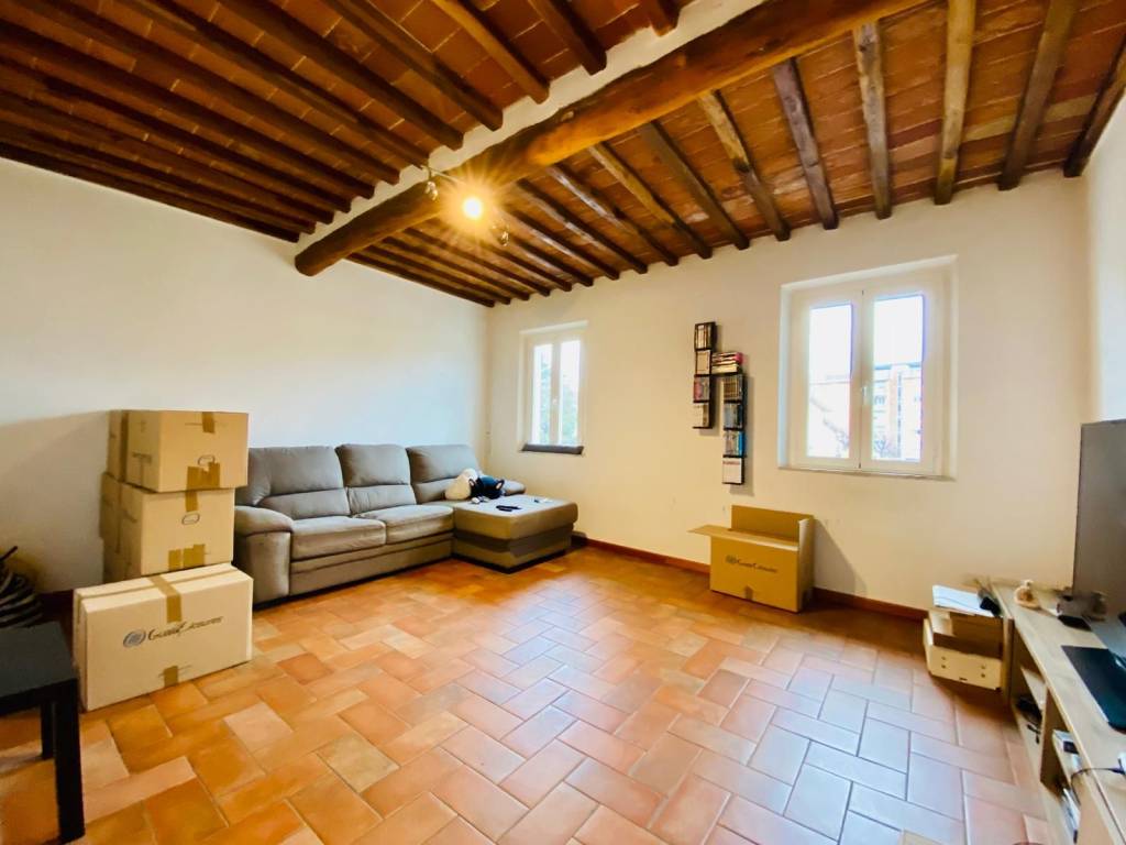 appartamento in affitto a Lucca in zona Sant'Anna
