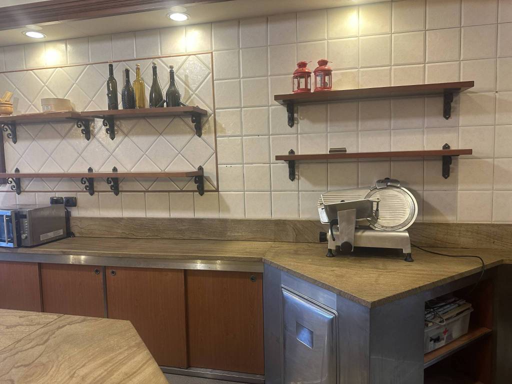 negozio in affitto a Lucca in zona zona San Marco