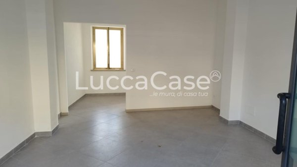locale commerciale in affitto a Lucca in zona Centro Città
