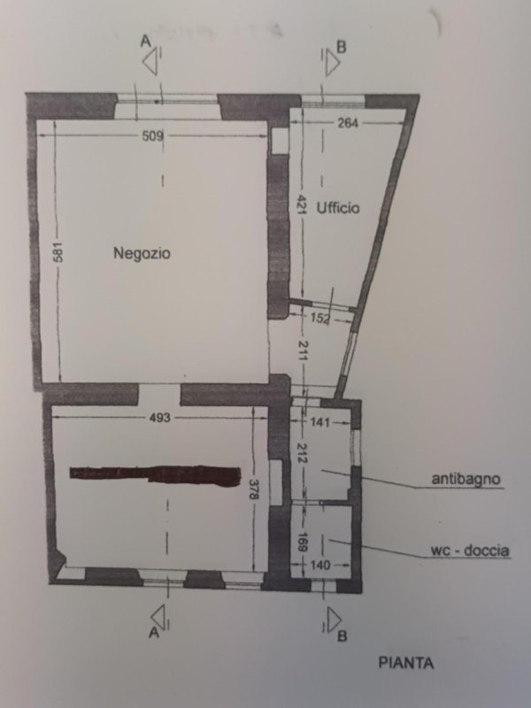 locale commerciale in affitto a Lucca in zona Centro Città