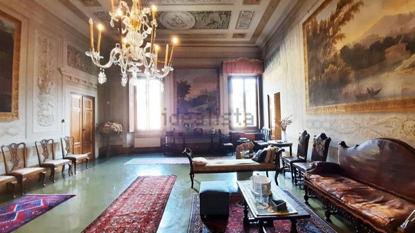 appartamento in affitto a Lucca in zona Centro Città