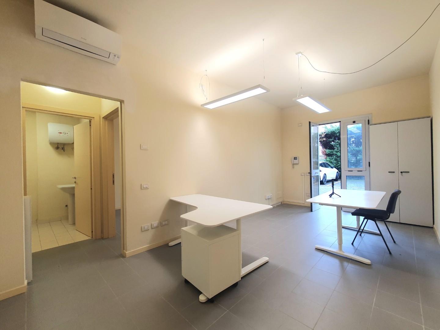 ufficio in affitto a Lucca in zona zona San Marco