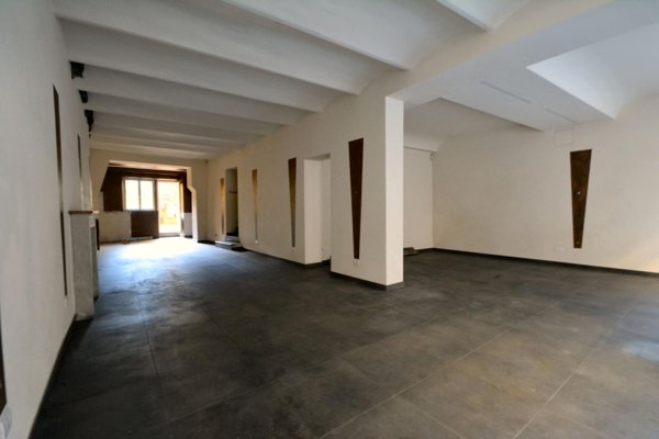 locale commerciale in affitto a Lucca in zona Centro Città