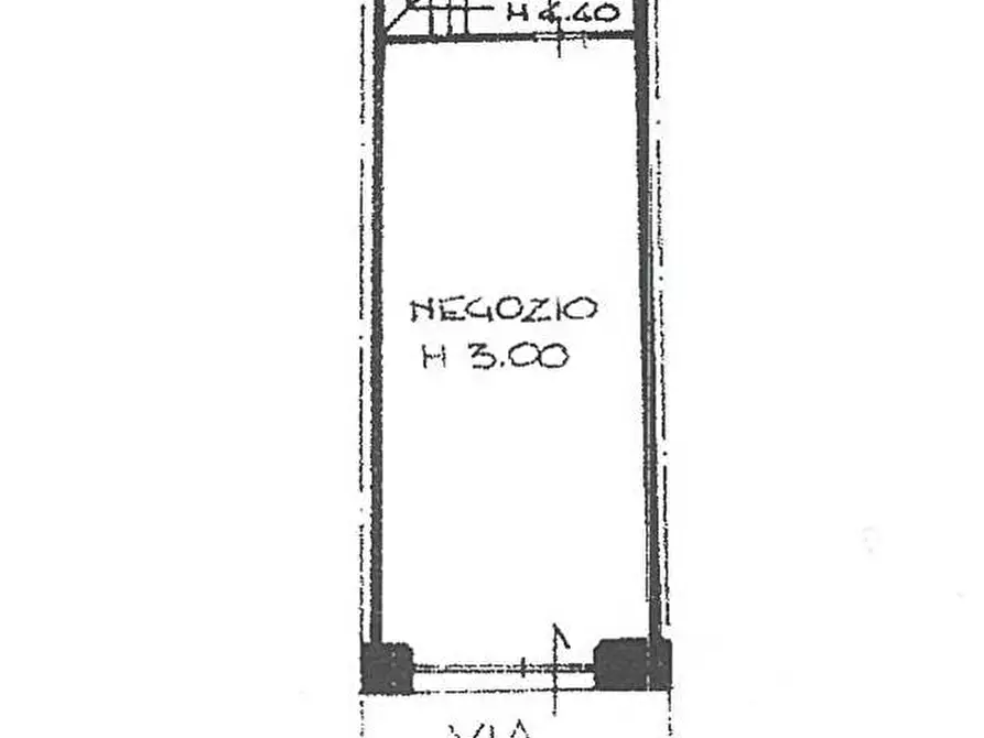 negozio in affitto a Lucca in zona Centro Città