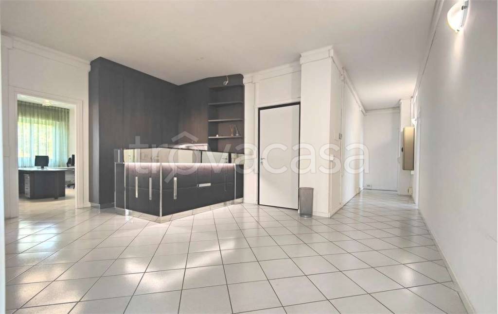 ufficio in affitto a Lucca in zona zona Arancio