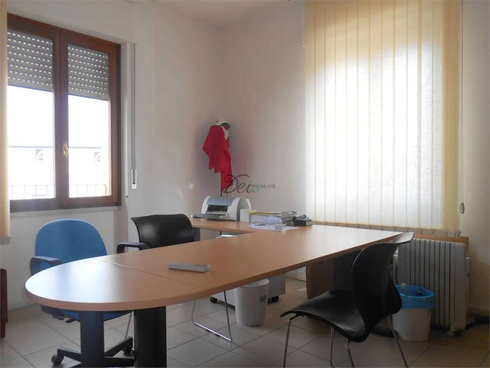 ufficio in affitto a Lucca in zona zona San Marco