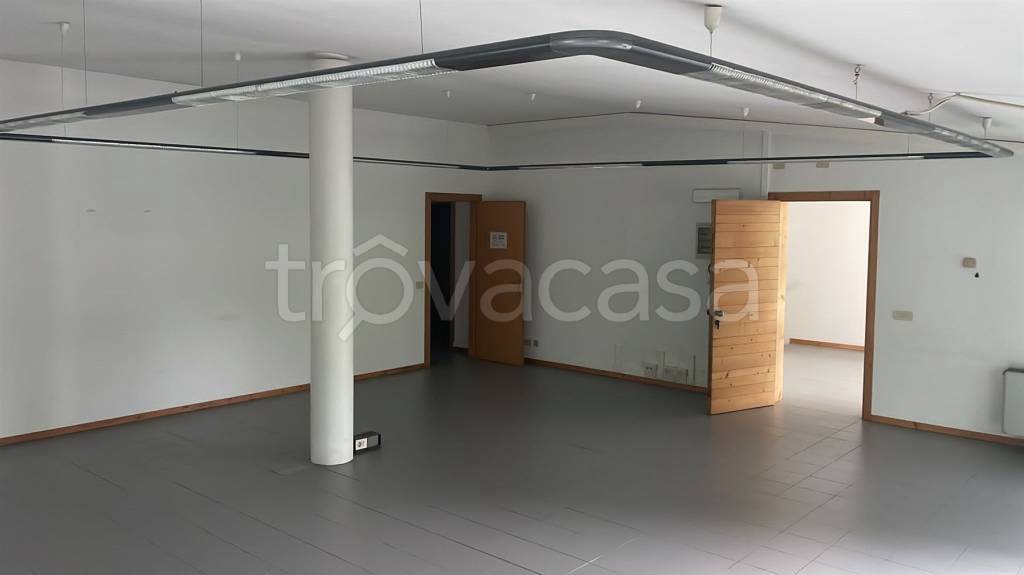 ufficio in affitto a Lucca in zona zona San Marco