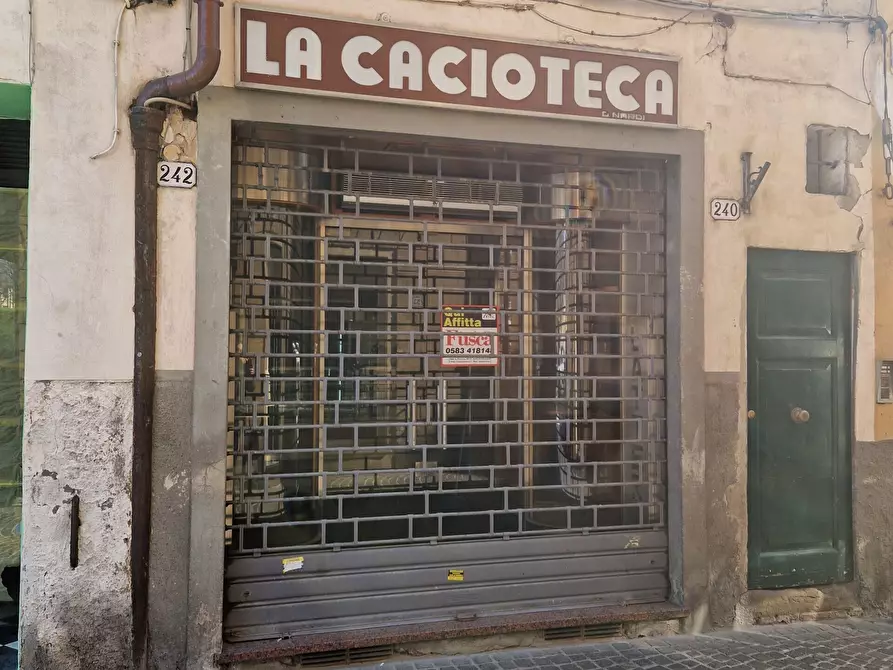 locale di sgombero in affitto a Lucca in zona Centro Città