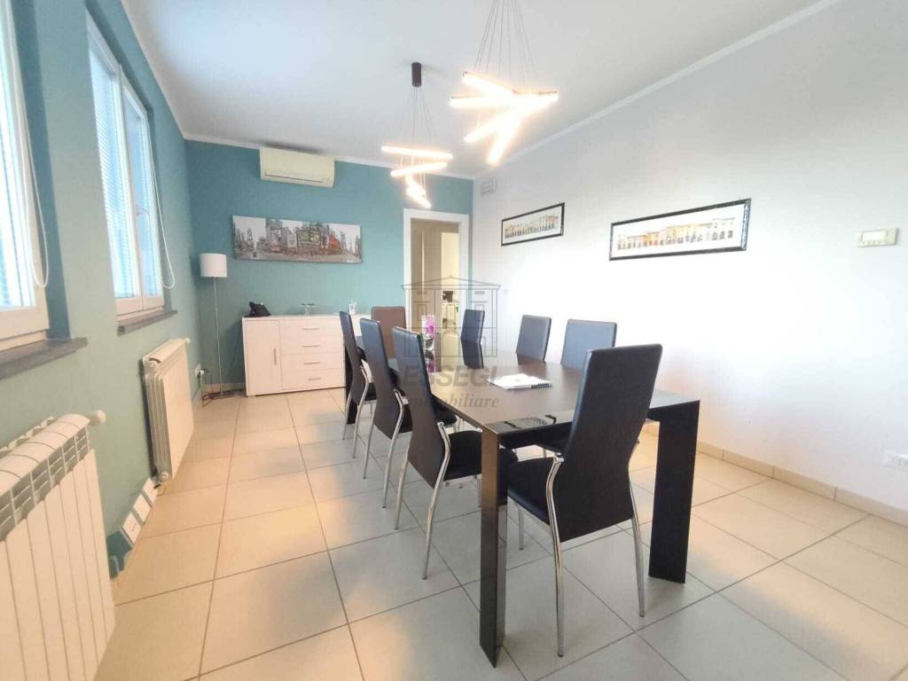 ufficio in affitto a Lucca in zona Centro Città