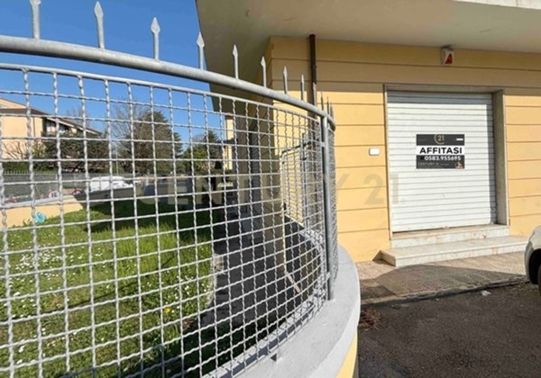 ufficio in affitto a Lucca in zona zona San Marco