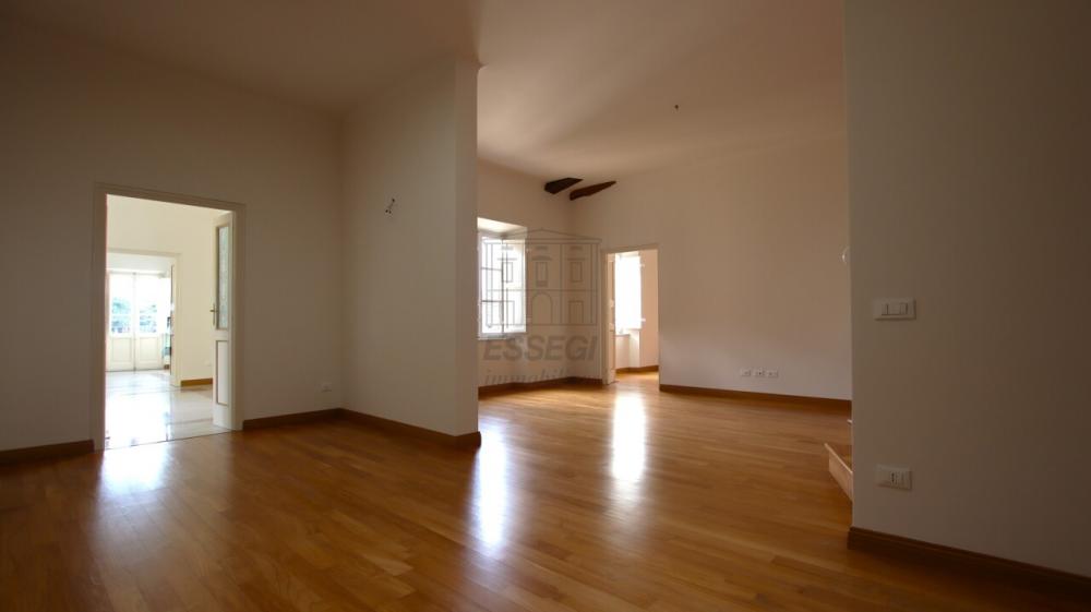 appartamento in affitto a Lucca in zona Centro Città